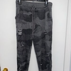 aerie camo joggers